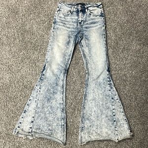 Blue white wash flares